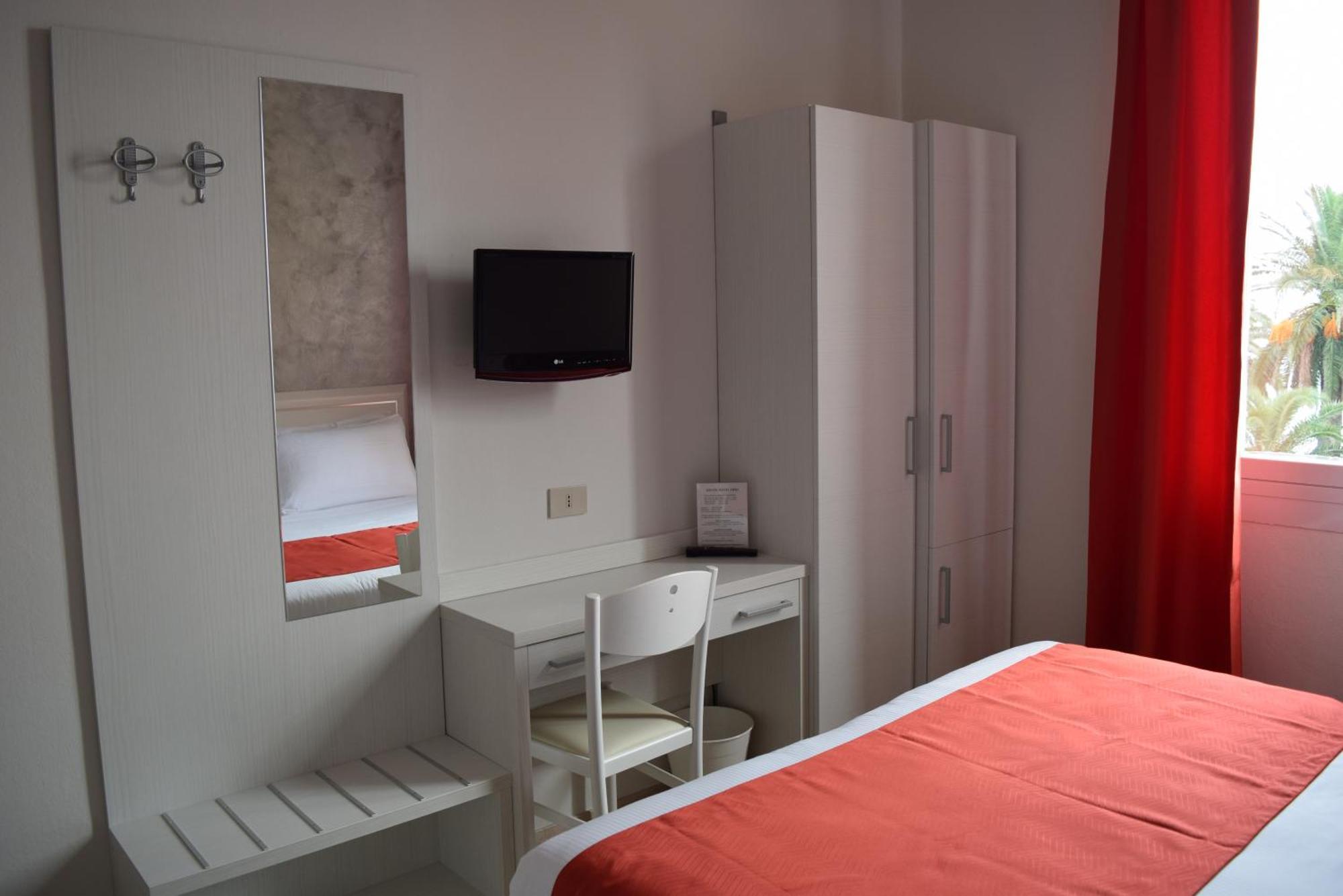 Hotel Lido ヴァラッツェ エクステリア 写真